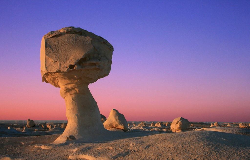 Mushrom rock ,White desert