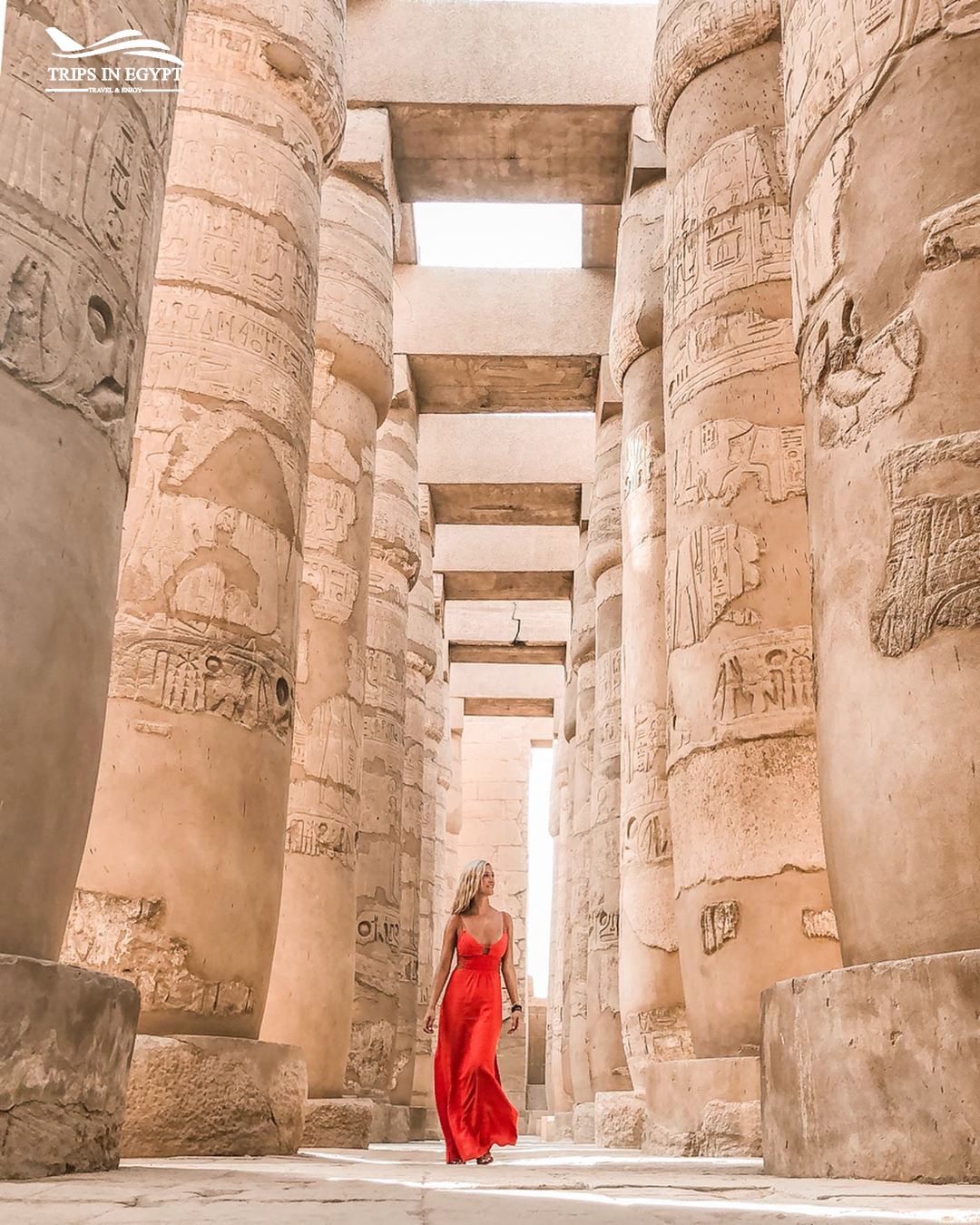 {"en":"Karnak Temple"}