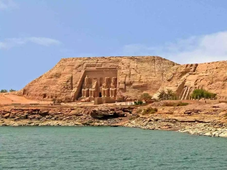 Abu Simbel Temple Day Tour